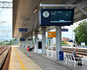 Passenger Information Displays for Transit Networks